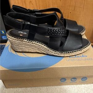 Clarks Women's Petrina Bay Wedge Sandal - Size 10